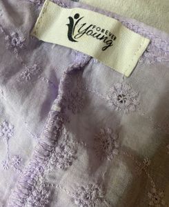 Pinteresty Embroidered crop Top