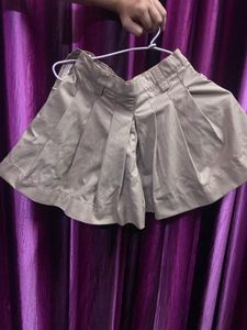 Devider Short