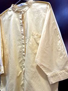 Vintage-Inspired Top.