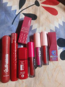 8 Branded Lipstick Combo