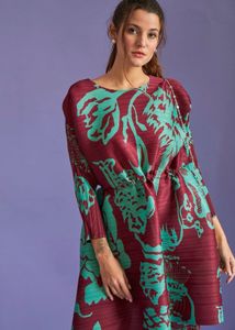 Free Size Maroon And Green Printed Pant Set