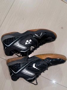 Yonex Sports Shoes