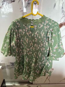 Floral Green Top