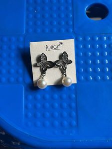 Black Metal Butterfly Earring With Pearl Hanging