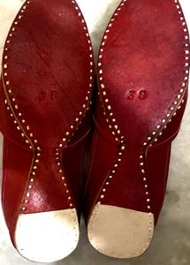 Maroon Ethnic Jutti