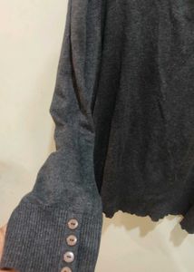 Turtle Neck Sweatshirt