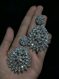 Beautiful and Elegant Earring