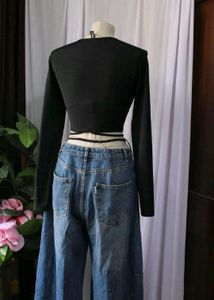 H&amp;M Black Long Sleeve Crop Top