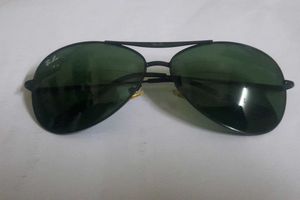 Ray-Ban Aviator Sunglasses with Case
