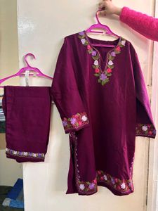 Kashmari Embroided Kurta Set
