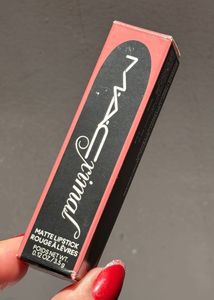 MAC Maximal Matte Lipstic Sweet Deal