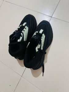 duke woman walking shoes 👟