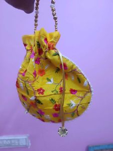 Floral Pouch