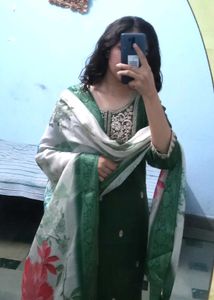 Green Embroidered  Zari Kurta Set  Printed Duptta