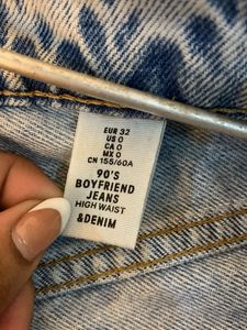 H&amp;M Ripped Light Wash Denim Jeans