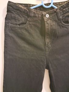 Classic Straight Cut Fit Jeans