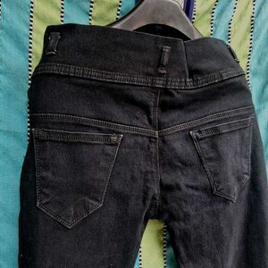 Black Skinny Fit Jean For Women