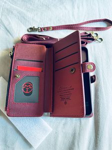 Burgundy Wallet And Phonecase with Straps iPhone15