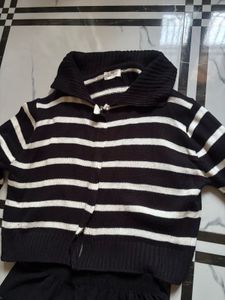 Price DropWoolen Striped Knit Set