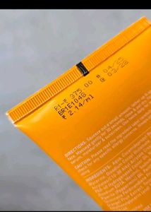 Dot &amp; Key Vitamin C Face Wash