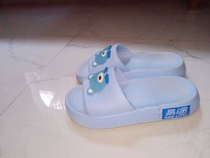 WOMEN/GIRLS SLIDES SLIPPER