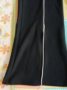 Chic Black Flared Leggings