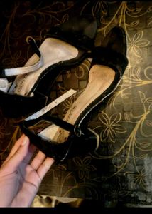 Balck Heels 👠