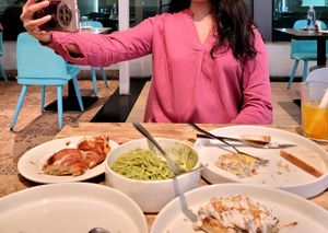 Rosewood V-Neck Long Sleeve Top