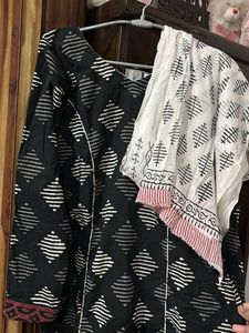 Black &amp; White Printed Kurti Set