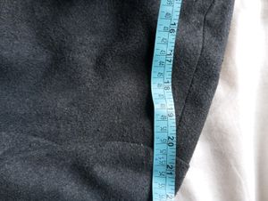 MEN COAT. MEDIUM SIZE