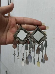 Vintage Silver Tone Earing