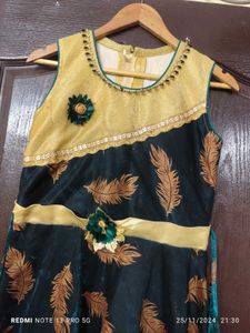 Beautiful Girl&#39;s Gown.. 💚