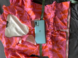 Stylish Pink &amp; Orange Floral Top