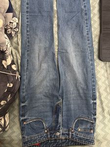 Levi&#39;s Jeans - Classic Blue Denim