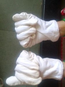 White Cotton Hand Gloves