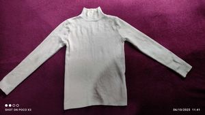 White Turtleneck  long sleeve