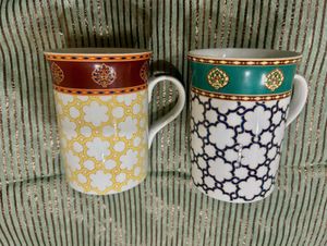 Set of 2 Decorative Coffee Mugs
