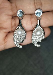 Pearl Drop Fashion Earrings