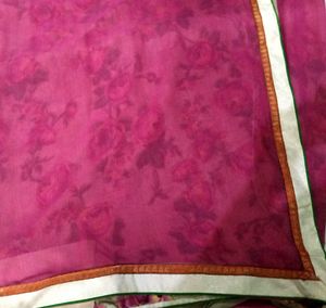Floral Pink Saree 🌺💖make offer ✨