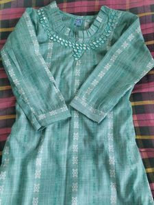 Green Embroidered Kurta