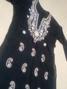 Cotton Chikankari Kurti