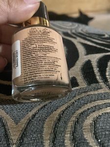 Revlon Touch And Glow Foundation