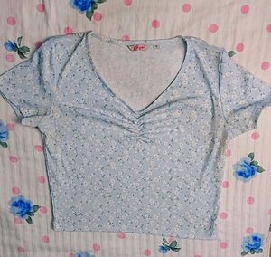 🎀 New Cute Powder Blue Crop Top 🎀