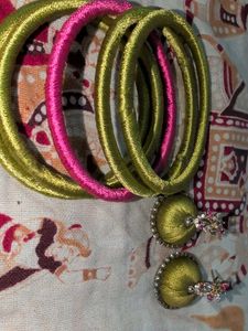 Bangles along with Earrings 💚