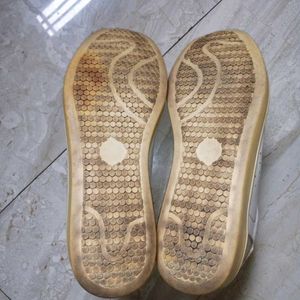 2 Shoes Nd Socks