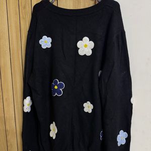 korean Floral Black Sweater (buy1 G1)