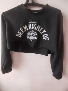 Trendy Cropped Graphic Sweatshirt