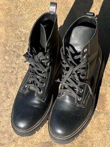 Black Boots