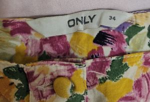 ONLY  Floral Print Pleated Top