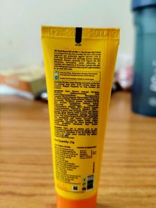 VLCC 3D Youth Boost Sun Screen Gel Creme